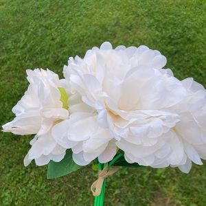 NWT still in plastic peonies